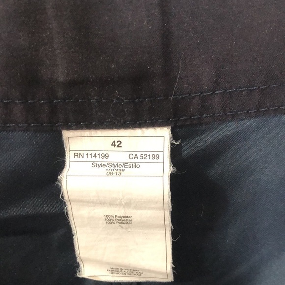 QUICKSILVER navy blue board shorts, size 42 - Picture 7 of 7